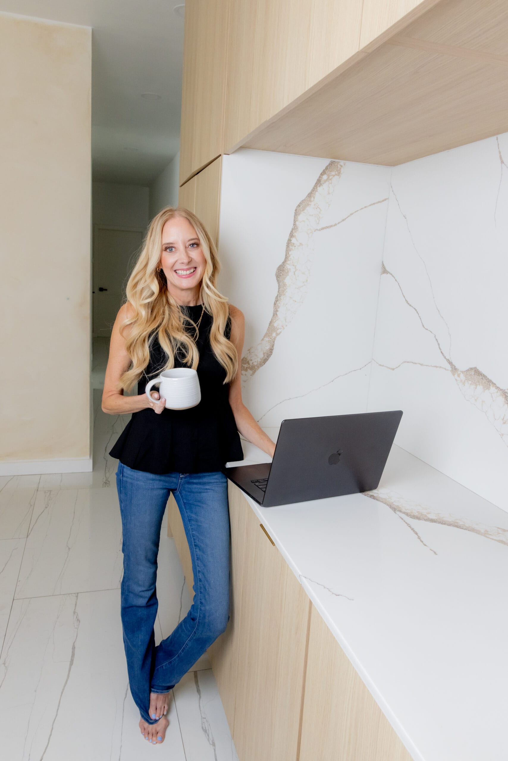 Alison Wright, Fractional CFO and Financial Strategist working with clients from Jacksonville Beach, Florida and nationwide